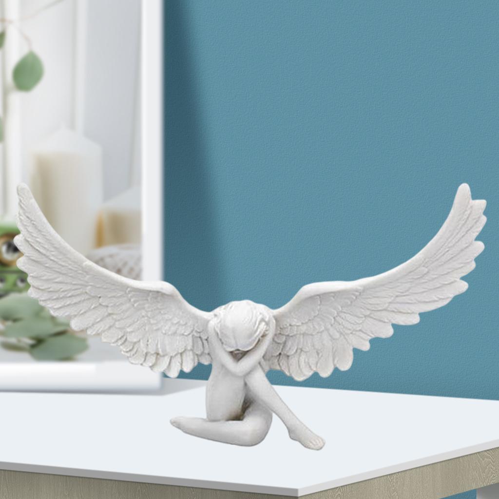 Angel decorative statue